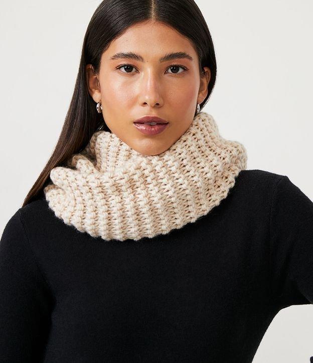 Gola em Tricô com Ponto Diferenciado - 1