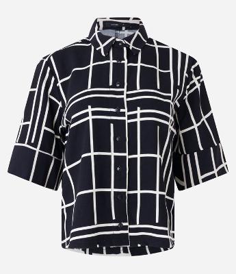 Camisa com Manga Curta Diferenciada e Estampa Geométrica