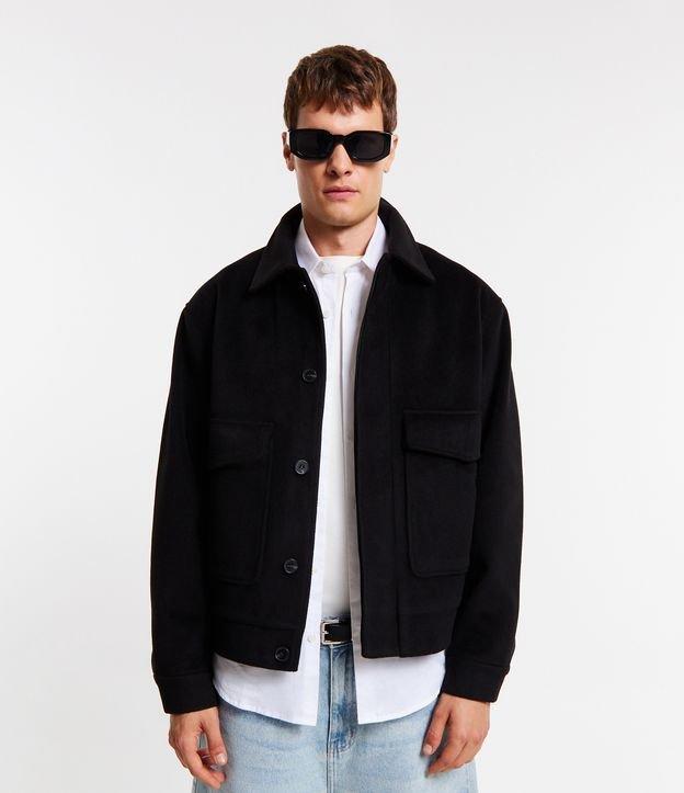 Jaqueta em Polivelour com Bolsos Grandes de Lapela - 1