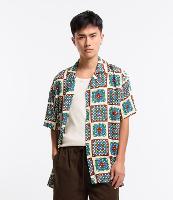 Camisa Relaxed em Viscose com Estampa Quadros Efeito Crochê - 1