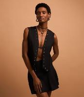 Saia Curta em Alfaiataria com Pregas e Tachas - 3