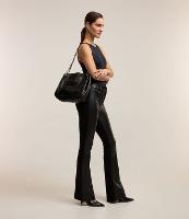 Calça Flare em PU e Ponto Roma com Bolsinhos no Cós - 1