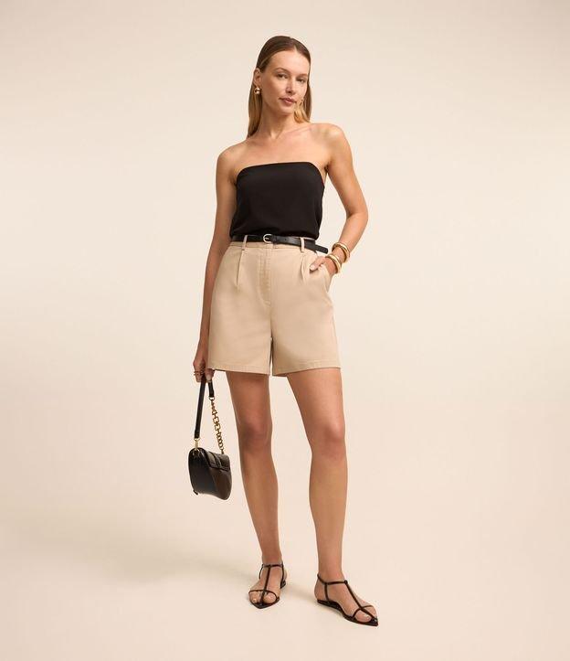 Short em Alfaiataria com cinto de PU e Fivela de Metal - 2