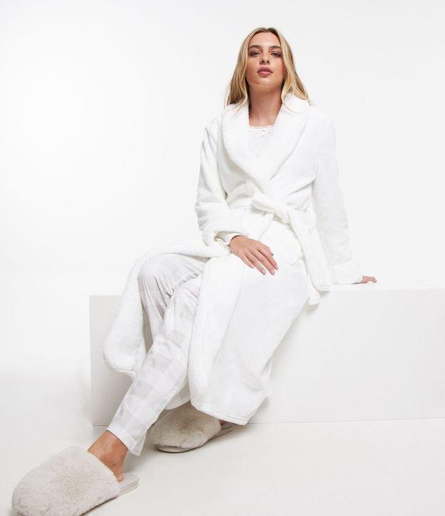 Robe Longo em Sherpa com Bolsos - 1