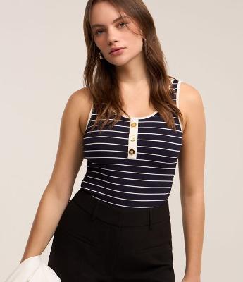 Blusa Regata em Ribana com Listras e Botões