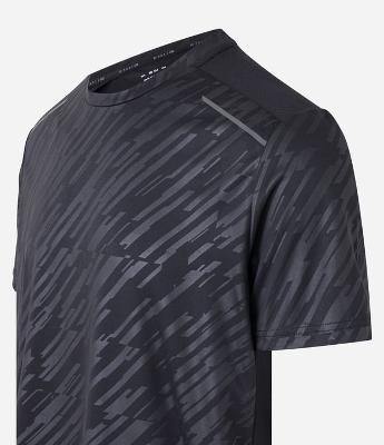 Camiseta Esportiva com Tecnologia Dry com Estampa Heatprint e Refletivos