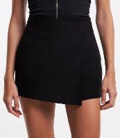 Short Saia Curto em Bengaline Assimétrico com Bolsinho - 1