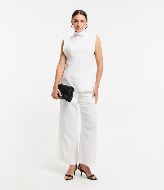 Calça Fluída Texturizada em Algodão com Cós Elástico - 2