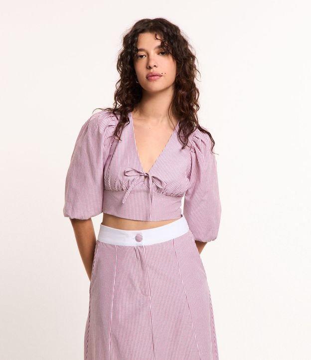Blusa Cropped em Tricoline Listrado com Manga 3/4 e Fio Tinto - 1