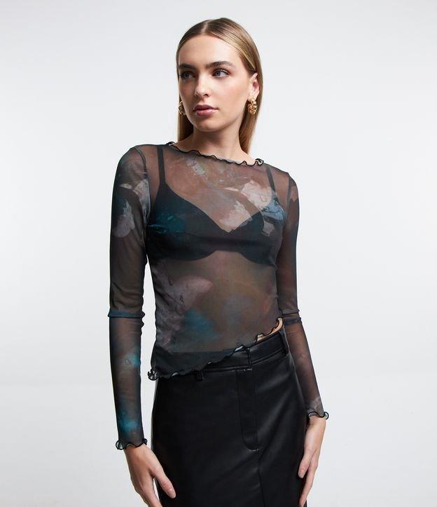 Blusa em Tule com Estampa Abstrata com Frufru - 1