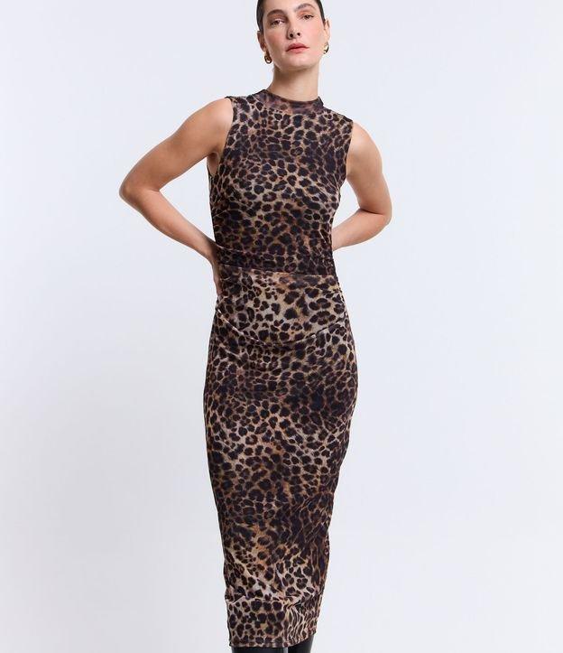 Vestido Tubinho Midi em Tule com Gola Alta e Estampa Oncinha - 1