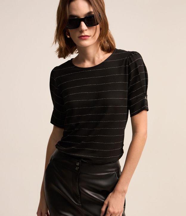 Blusa em Viscose com Estampa Listrada em Fio Metalizado - 1