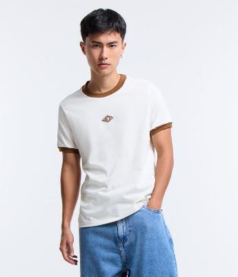 Camiseta Baby Tee em Algodão com Etiqueta Emborrachada