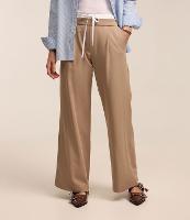 Calça Reta Alfaiataria com Detalhe de Cetim no Cós - 2