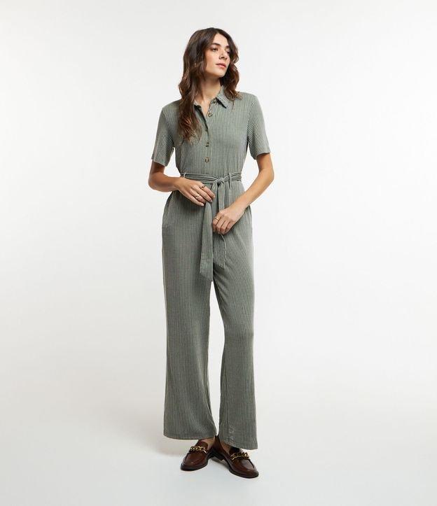 Macacão com Gola Lapela e Amarração na Cintura - 1