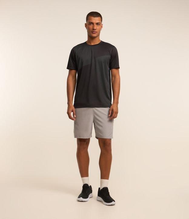 Bermuda Esportiva com Cordão Interno e Lettering Refletivo - 4