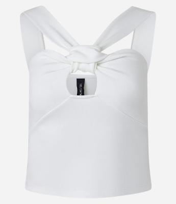 Blusa em Crepe com Alças Largas e Recorte no Busto