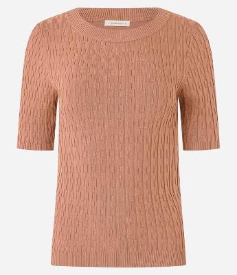 Blusa Texturizada em Tricô com Gola Redonda