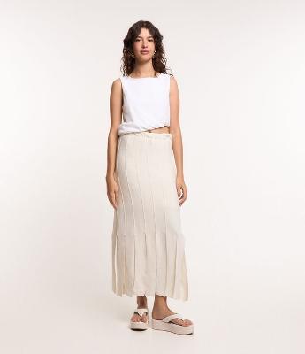 Saia Midi em Tricô com Recortes na Barra