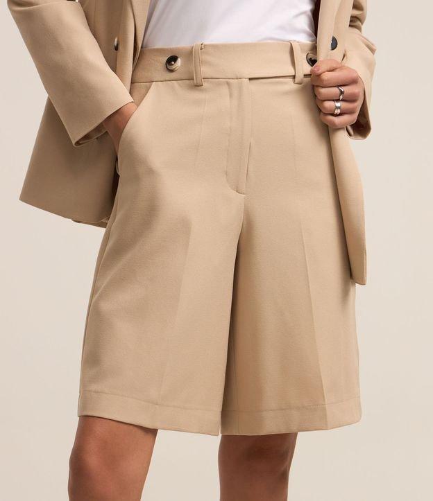 Bermuda Reta Alfaiatada com Botões nas Laterais - 2