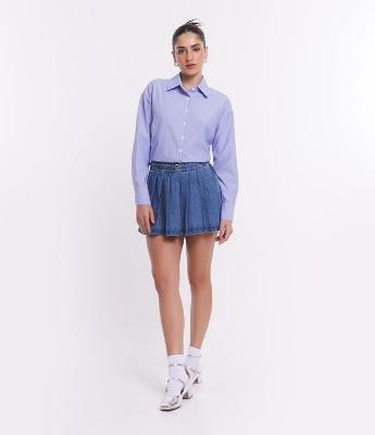 Saia Curta em Jeans com Cinto e Pregas