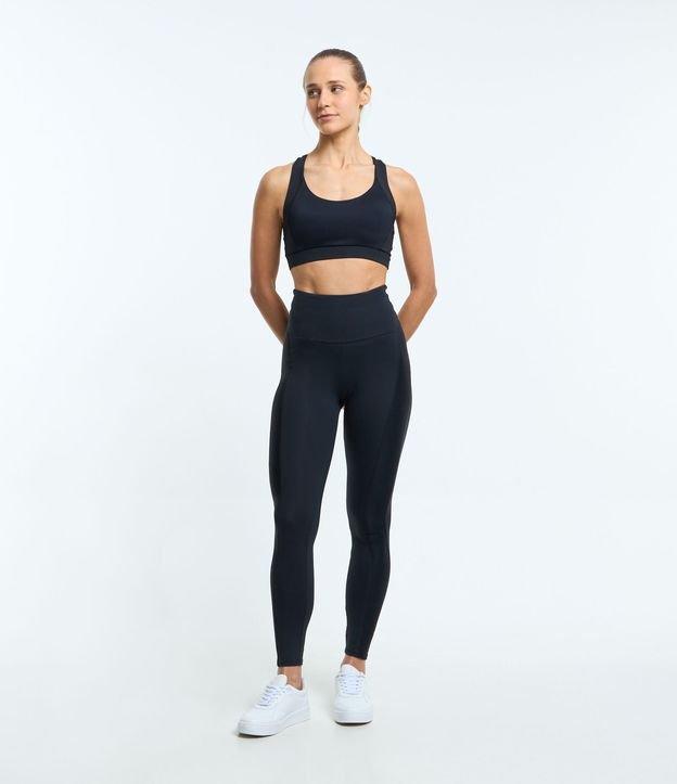 Calça Legging Esportiva em Poliamida com Detalhe Texturizado - 1