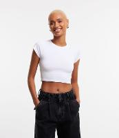 Blusa Cropped em Viscose Canelada com Cava Raglan - 1