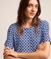 Blusa em Viscose com Estampa Abstrata - 1
