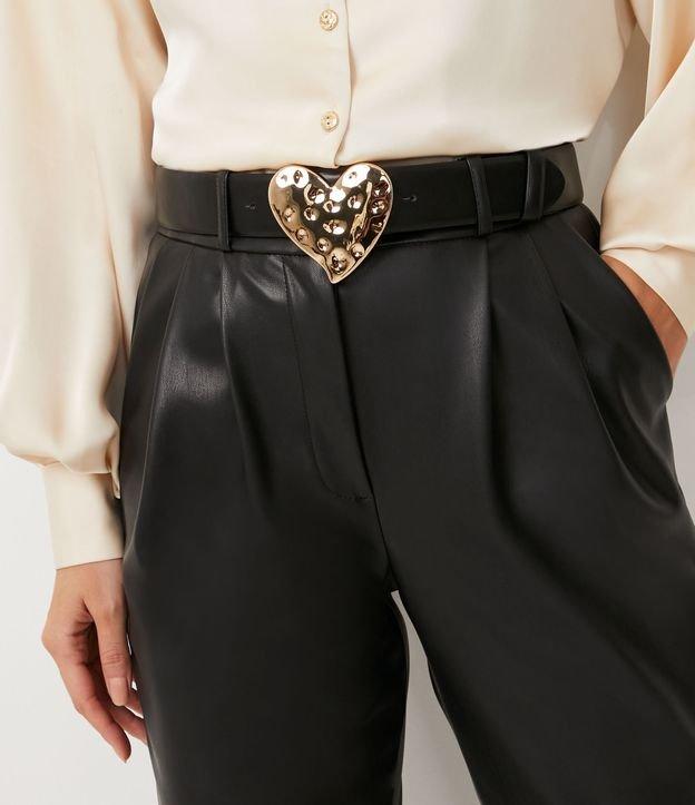 Cinto Largo com Fivela de Coração Metálico - 1