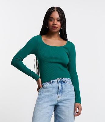 Blusa Seamless com Decote Canoa