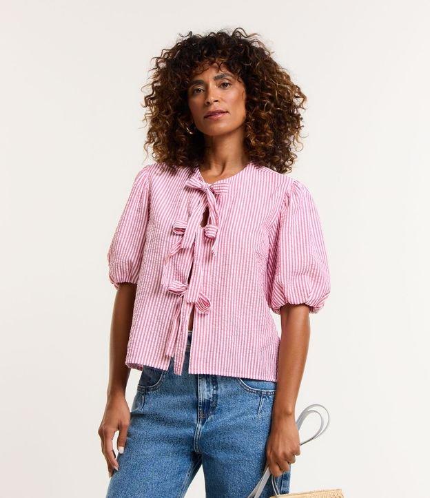 Blusa em Tricoline com Lacinhos Frontais e Estampa Listrada - 1