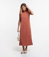 Vestido em Viscose com Ombreiras e Golinha Alta - 1