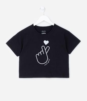 Camiseta Cropped Infantil em Algodão Estampa Dedinhos de Coração com Glitter - Tam 5 a 14 anos