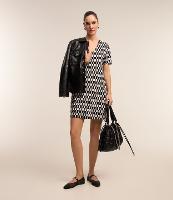 Vestido em Crepe com Zíper nas Costas e Estampa Geométrica - 2