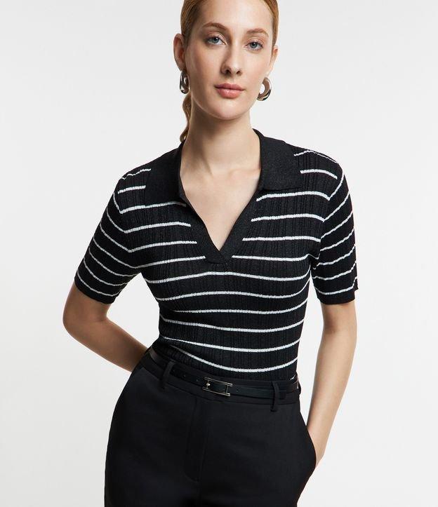 Blusa em Tricô com Estampa Listras e Detalhe em Fio Metalizado - 1