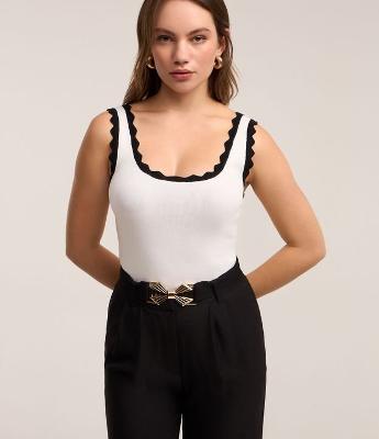 Blusa Regata em Viscose com Detalhe de Ondinhas