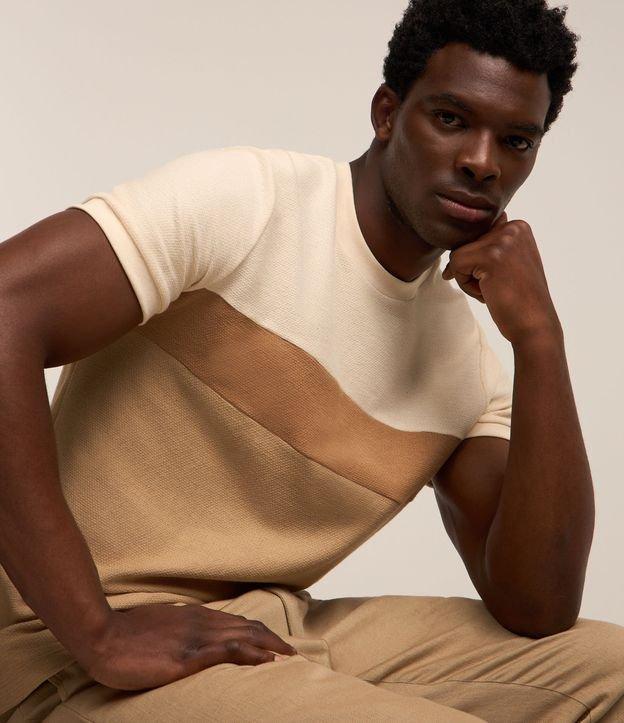 Camiseta em Algodão com Estampa Bloco de Cores - 1
