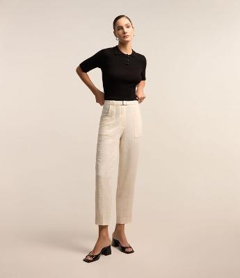 Calça Cenoura em Crepe Airflow com Cinto Elástico