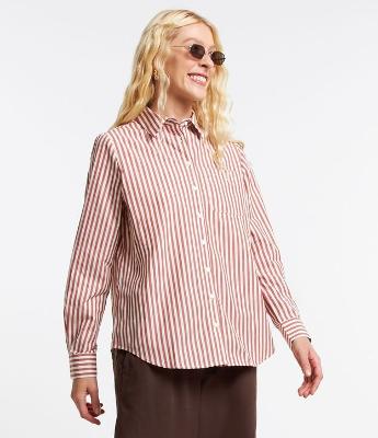 Camisa em Tricoline com Estampa Listrada em Fio Tinto