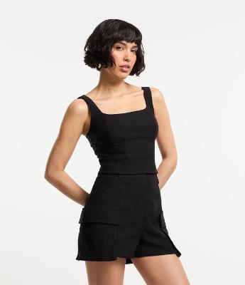 Blusa Cropped em Bengaline com Decote Quadrado