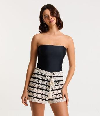 Saída de Praia Short em Crochê Listrado