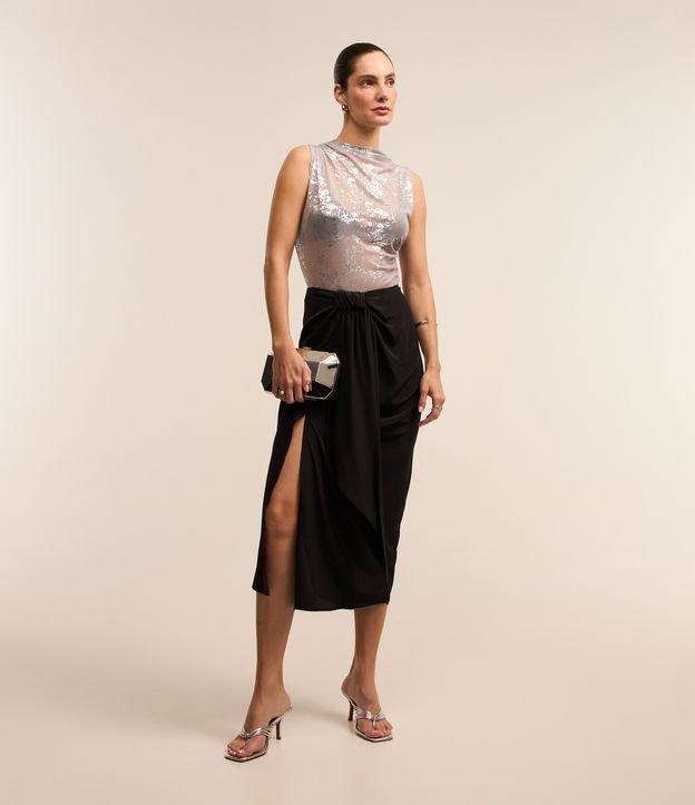 Saia Midi em Crepe com Fenda e Faixa Assimétrica - 3