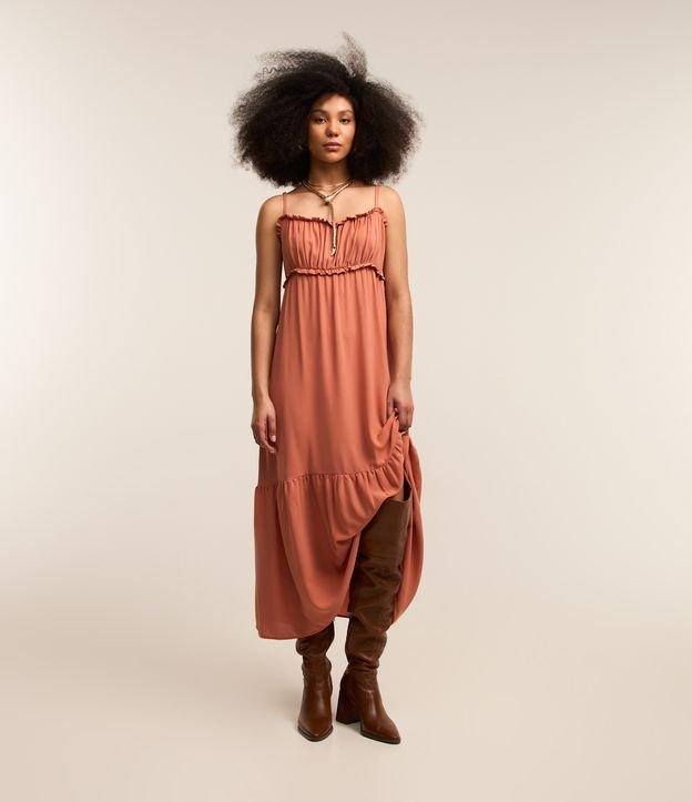 Vestido Midi Texturizado com Lastex nas Costas e Babado - 2