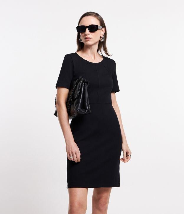 Vestido Curto em Viscose com Manga Curta - 1