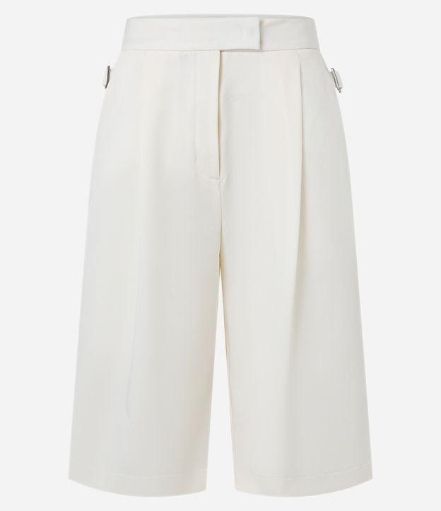 Bermuda Alongada com Modelagem Alfaiatada e Pregas - 1