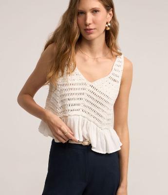 Blusa sem Manga em Crochê com Babado na Barra