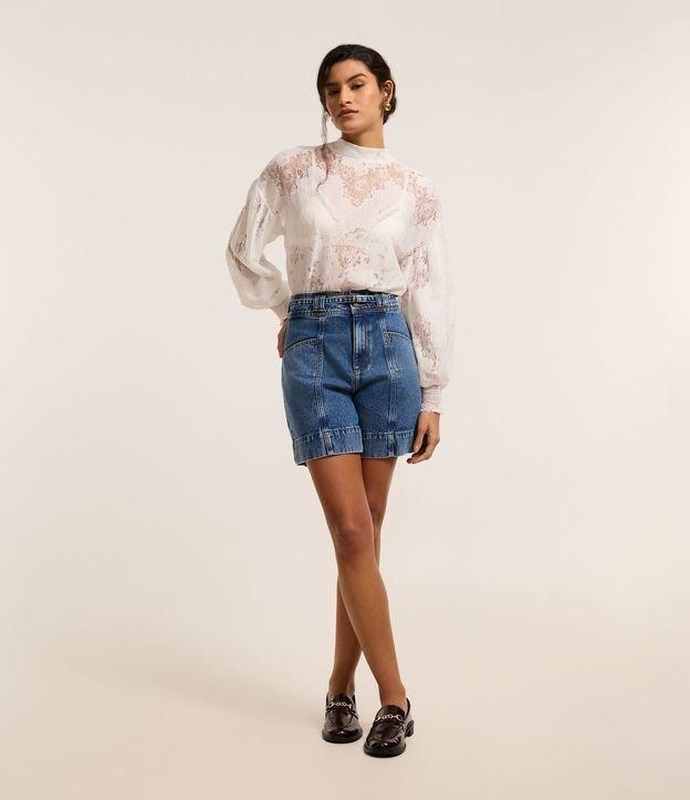 Short Regular Cintura Alta em Jeans com Cinto de Tecido - 3