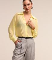 Camisa em Crepe com Abotoamento Frontal - 1