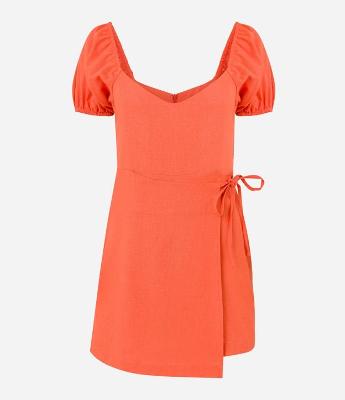 Macaquinho Short Saia com Linho Transpassado