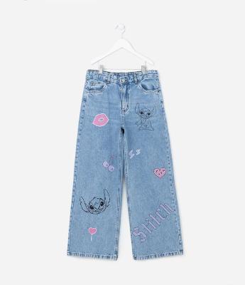Calça Wide Leg Infantil em Jeans com Estampa do Stitch - Tam 5 a 14 Anos
